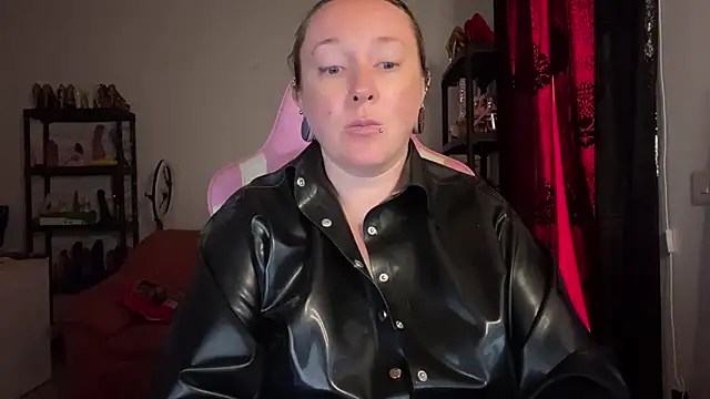 kisicaxx online show from 07-17-26, 03:31