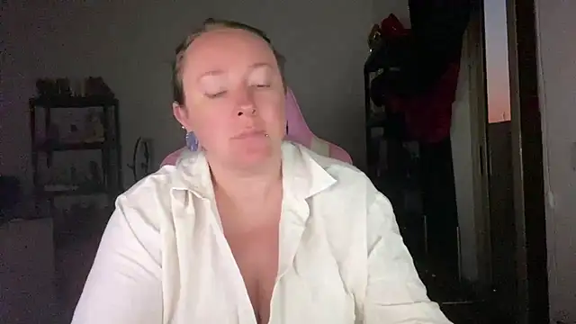 kisicaxx online show from 07-17-26, 03:26