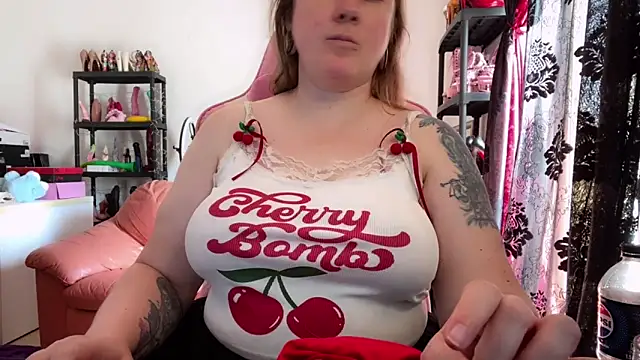 kisicaxx online show from 04-06-26, 08:48