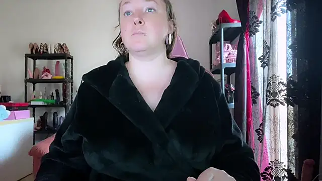 kisicaxx online show from 04-04-26, 03:18