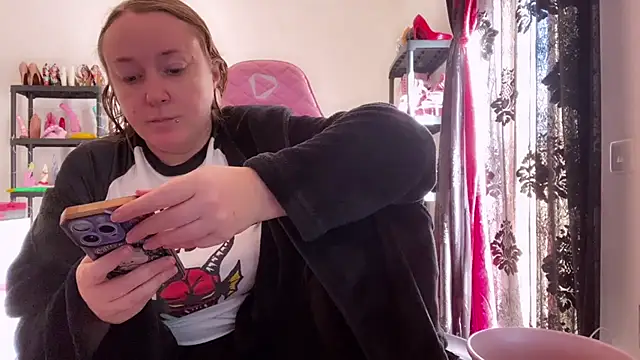 kisicaxx online show from 11-27-25, 09:10