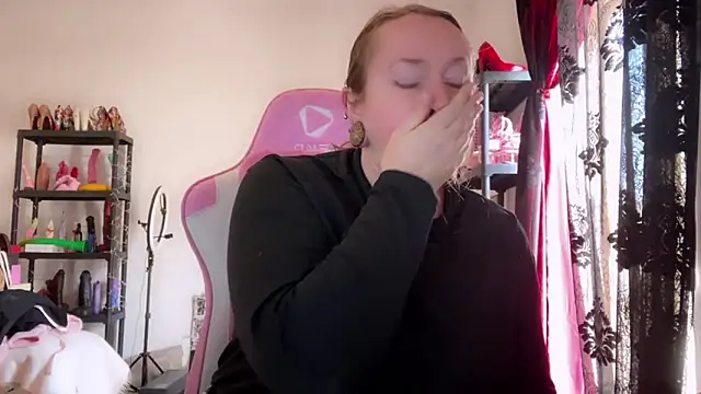 kisicaxx online show from 02-06-26, 11:06