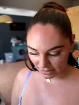 lovely beast online show from 04-30-26, 04:47