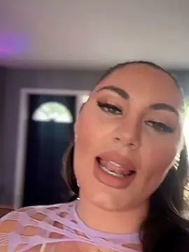 lovely beast online show from 04-09-26, 03:40