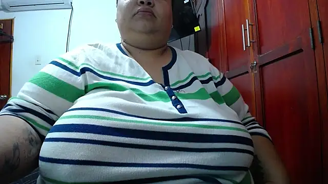 hotlesby4uxxx online show from 04-26-26, 12:57