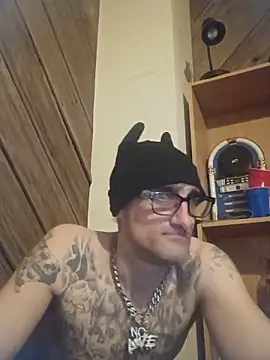 19chubbylover81 online show from 05-22-26, 07:28