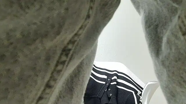 SebastianReiss online show from 06-06-26, 04:07