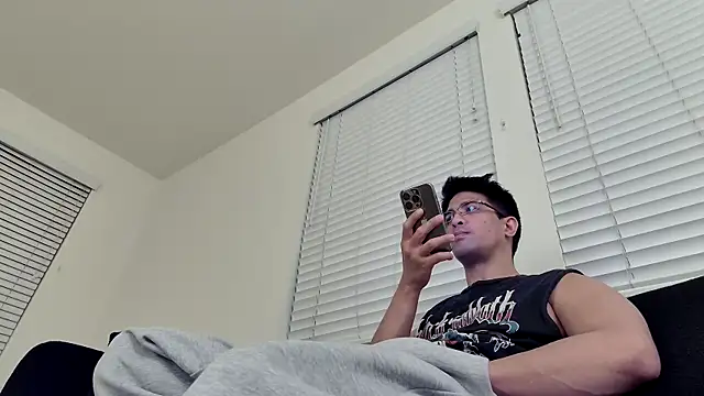 SebastianReiss online show from 02-15-26, 05:08