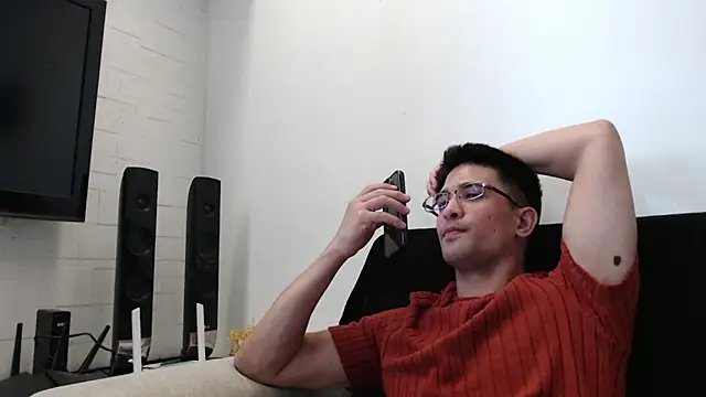 Snapshot of SebastianReiss chatting on 03-19-25, 07:51 SebastianReiss online show from 03-19-25, 07:51