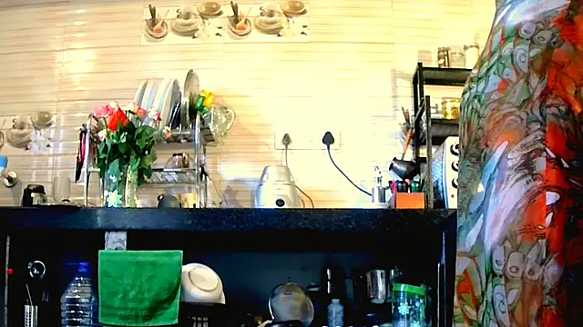 Snapshot of Fun4tipz chatting on 11-17-25, 02:37 Fun4tipz online show from 11-17-25, 02:37