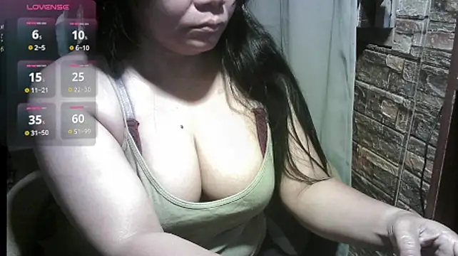 Snapshot of Hotpinay43 chatting on 03-08-25, 12:55 Hotpinay43 online show from 03-08-25, 12:55