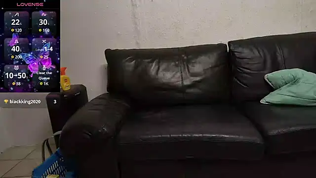 kimberjames84 online show from 02-20-25, 10:04