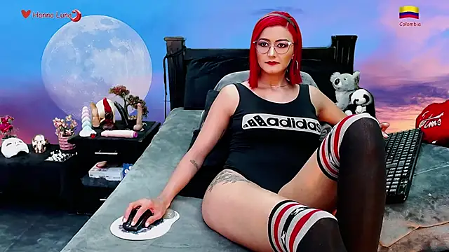 Hanna Luna online show from 11-26-25, 08:14