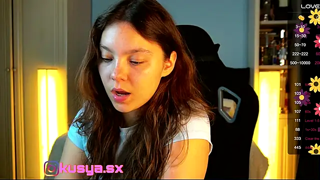 Snapshot of KusyaSex chatting on 10-08-25, 02:07 KusyaSex online show from 10-08-25, 02:07