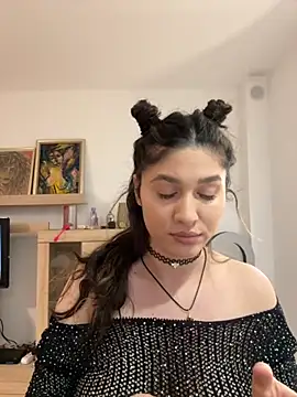 Snapshot of IrisBlues chatting on 10-25-25, 04:29 IrisBlues online show from 10-25-25, 04:29