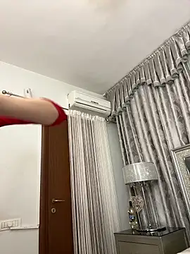 Snapshot of IrisBlues chatting on 09-16-25, 04:30 IrisBlues online show from 09-16-25, 04:30