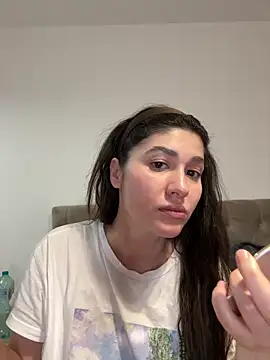 Snapshot of IrisBlues chatting on 12-15-25, 05:08 IrisBlues online show from 12-15-25, 05:08