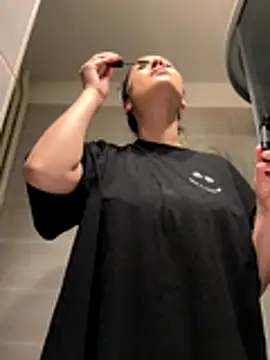 Snapshot of IrisBlues chatting on 11-10-25, 05:29 IrisBlues online show from 11-10-25, 05:29