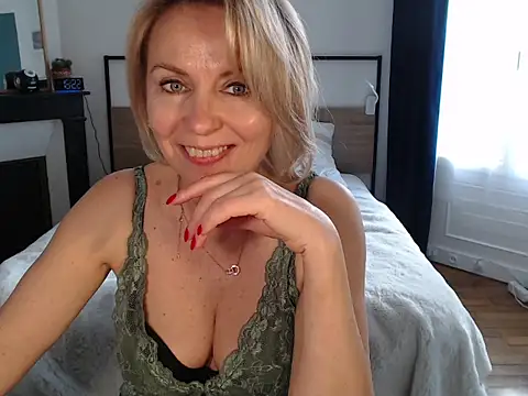 ADreamLady online show from 03-25-26, 03:22