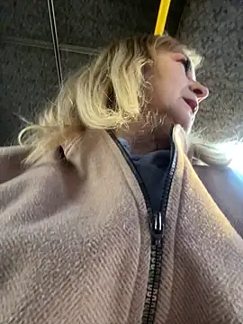 Irina2909xh online show from 11-24-25, 12:27