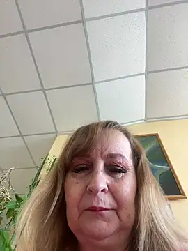 Irina2909xh online show from 05-11-26, 08:16
