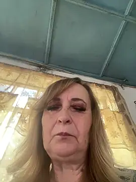 Snapshot of Irina2909@xh chatting on 06-20-26, 08:41 Irina2909xh online show from 06-20-26, 08:41