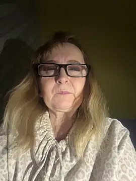 Irina2909xh online show from 02-18-26, 12:08