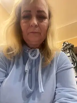 Irina2909xh online show from 11-18-25, 02:53