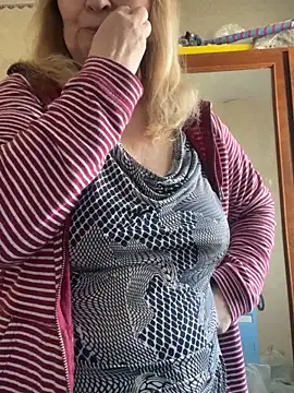 Irina2909xh online show from 05-03-26, 12:42