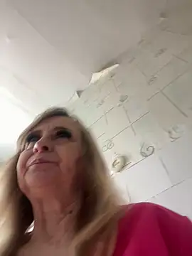 Irina2909xh online show from 05-18-26, 09:58