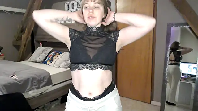 MissGirly online show from 02-20-25, 08:47