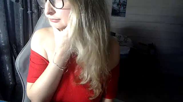 RubiLakros online show from 11-14-25, 11:36