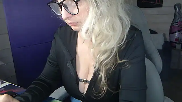 RubiLakros online show from 07-04-26, 06:12