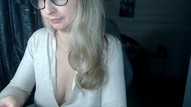 RubiLakros online show from 10-07-25, 11:00