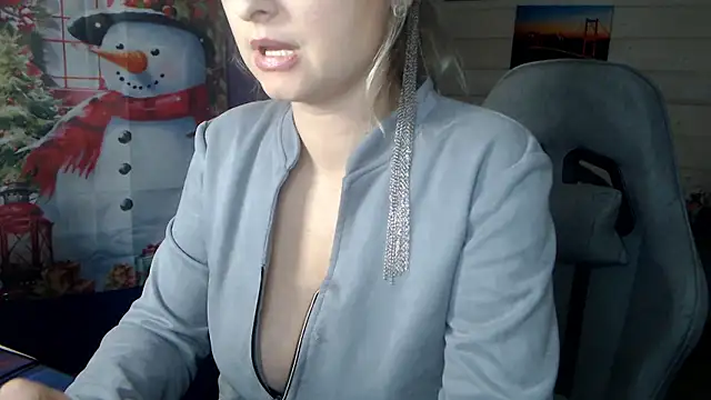 RubiLakros online show from 12-21-25, 10:10