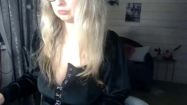 RubiLakros online show from 11-24-25, 08:20