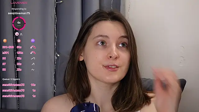 Snapshot of BeckyMartens chatting on 10-03-25, 02:48 BeckyMartens online show from 10-03-25, 02:48