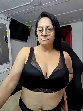 Ameliarizo online show from 04-07-26, 03:36