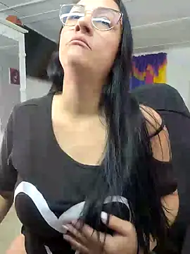 Ameliarizo online show from 02-13-26, 11:05