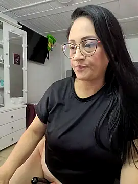 Snapshot of Ameliarizo chatting on 01-07-26, 09:20 Ameliarizo online show from 01-07-26, 09:20