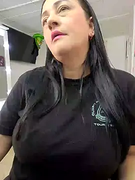 Snapshot of Ameliarizo chatting on 10-07-25, 10:11 Ameliarizo online show from 10-07-25, 10:11