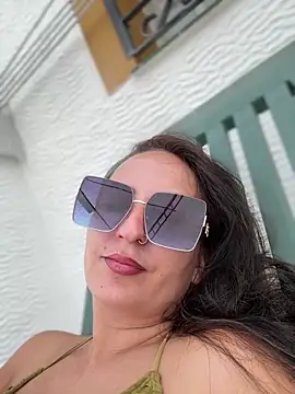 itsCassie online show from 10-07-25, 09:54