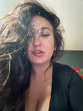 itsCassie online show from 12-18-25, 04:00