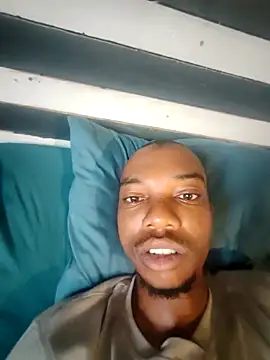 Snapshot of Mashekesheke chatting on 12-14-24, 03:28 Mashekesheke online show from 12-14-24, 03:28