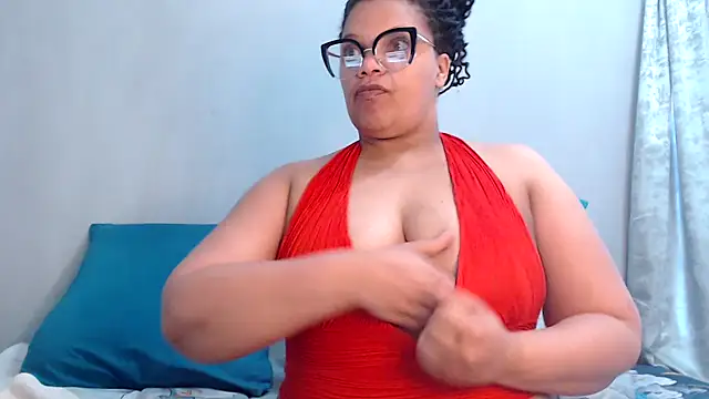 Lustfuleyez online show from 11-19-25, 06:46