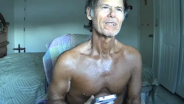 Snapshot of nakeedcowboi65 chatting on 04-24-26, 10:45 nakeedcowboi65 online show from 04-24-26, 10:45