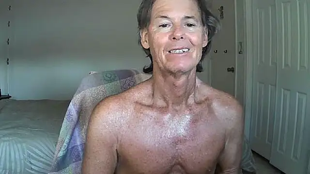 Snapshot of nakeedcowboi65 chatting on 07-09-26, 11:48 nakeedcowboi65 online show from 07-09-26, 11:48