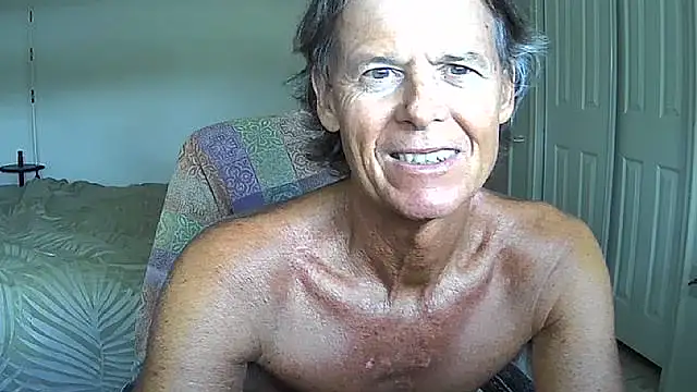 Snapshot of nakeedcowboi65 chatting on 05-18-26, 09:41 nakeedcowboi65 online show from 05-18-26, 09:41