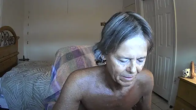 Snapshot of nakeedcowboi65 chatting on 07-09-26, 11:10 nakeedcowboi65 online show from 07-09-26, 11:10