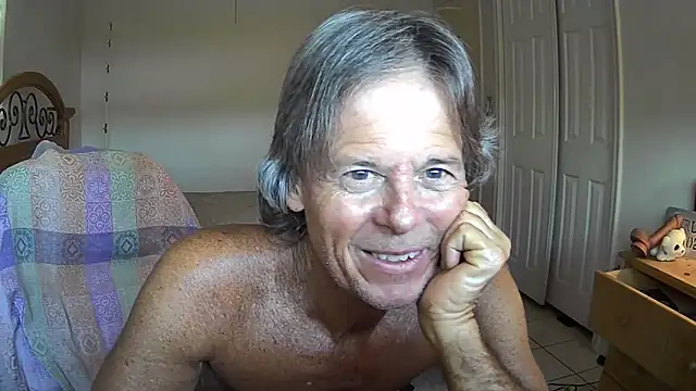 Snapshot of nakeedcowboi65 chatting on 06-17-26, 12:04 nakeedcowboi65 online show from 06-17-26, 12:04